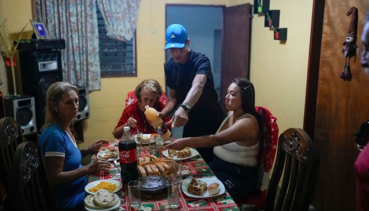 APTOPIX Venezuela Migrants Christmas