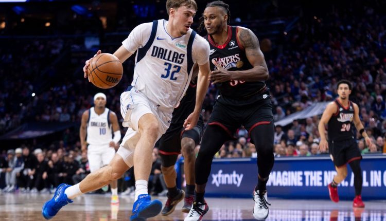 Mavericks 76ers Basketball