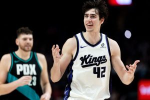 Kings Trail Blazers Basketball