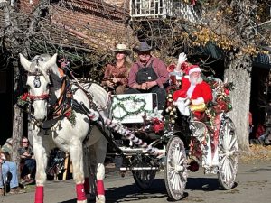 Equestrian Christmas Parade Returns To Columbia