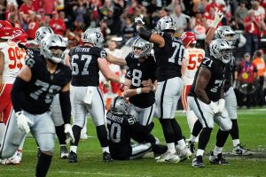 Chiefs Raiders Football