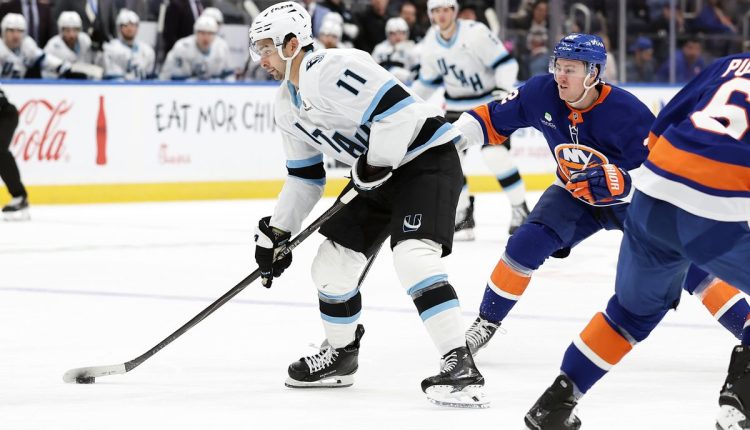 Mammoth Islanders Hockey