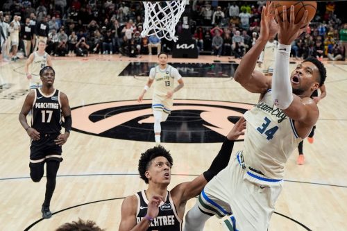 Bucks Hawks Basketball