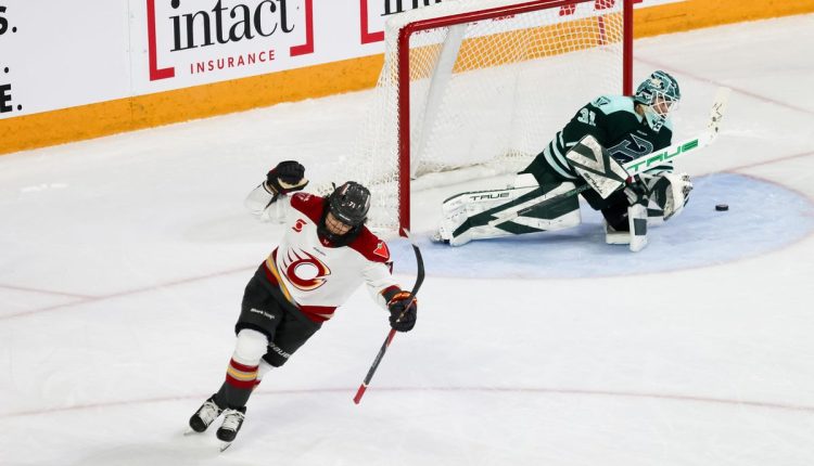 PWHL Fleet Charge Hockey