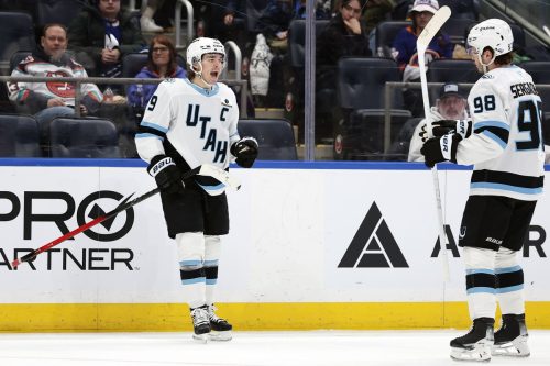 Mammoth Islanders Hockey