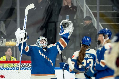 PWHL Victoire Goldeneyes Hockey