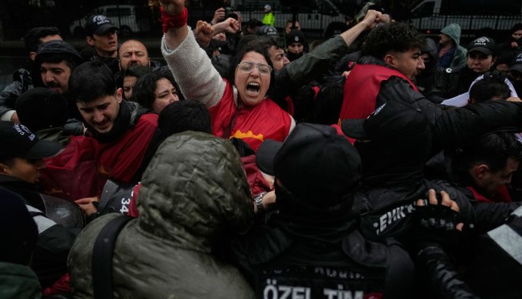 APTOPIX Turkey May Day