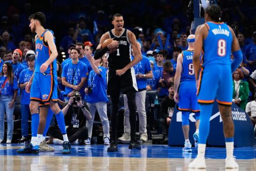 APTOPIX Spurs Thunder Basketball