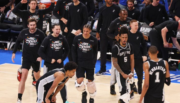 APTOPIX Spurs Thunder Basketball