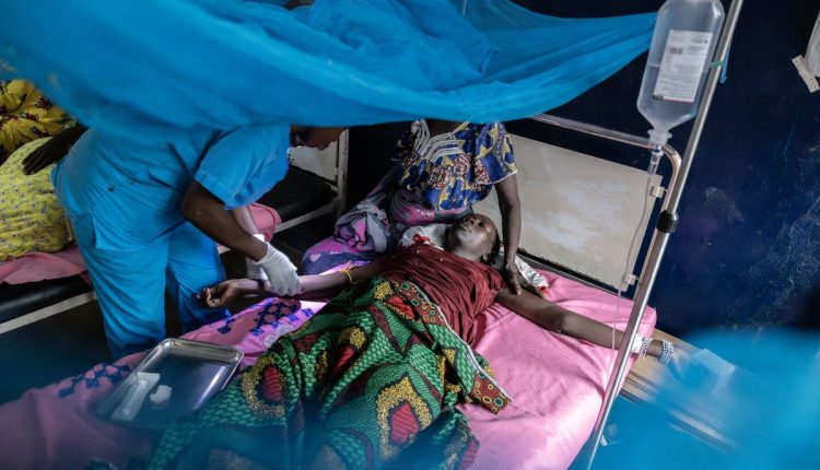 Photos of women risking death to give birth in Central African Republic