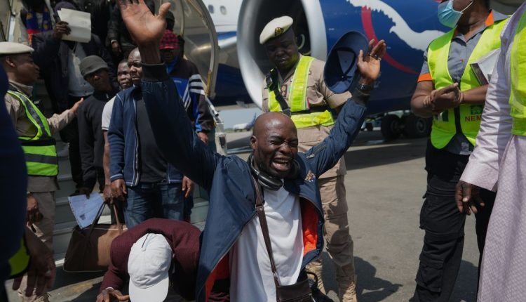 APTOPIX Nigeria South Africa Repatriation