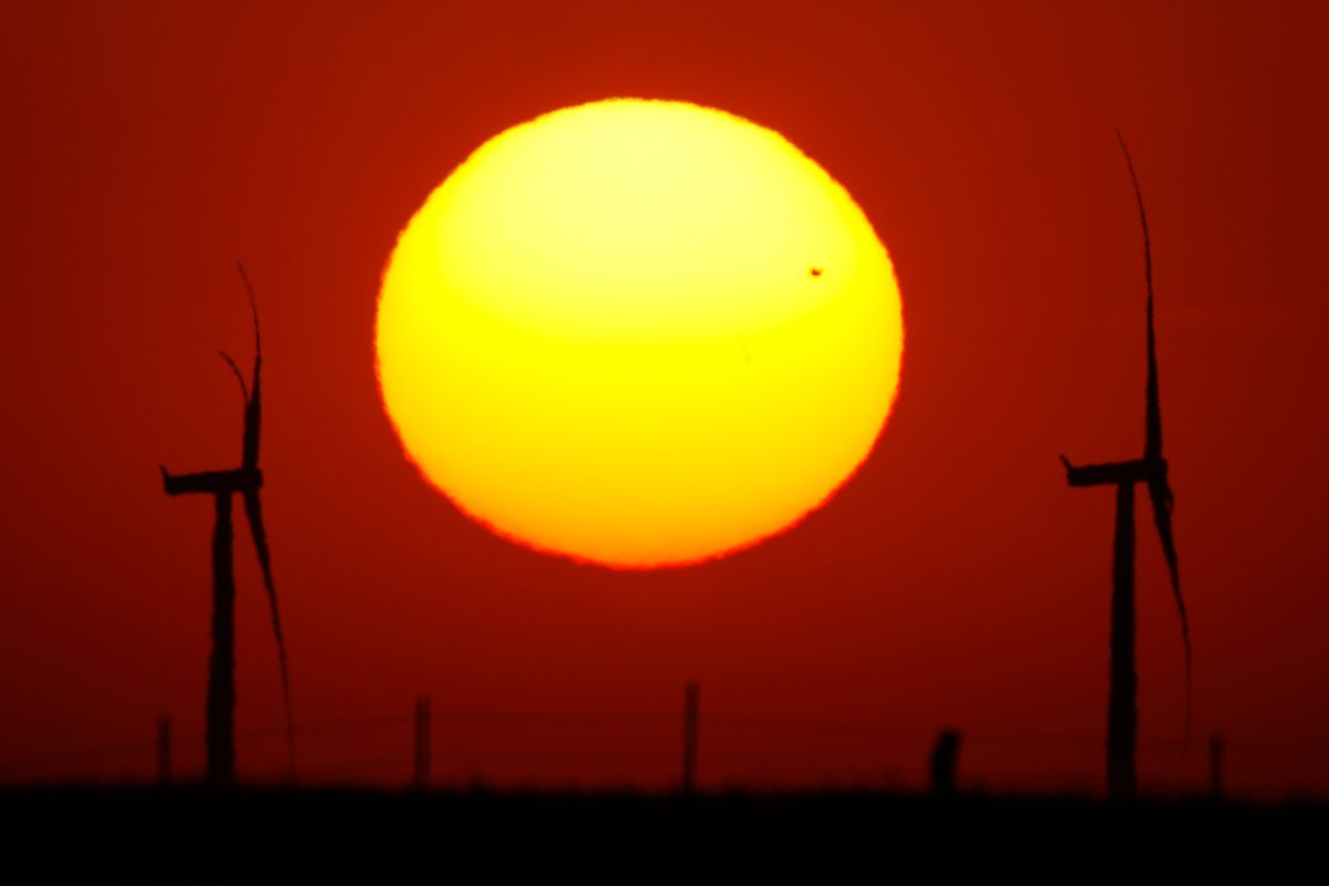 mymotherlode.com - AP News - Pentagon reviews are blocking wind farms, putting jobs at risk, lawsuit says