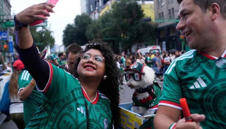 APTOPIX Mexico WCup Soccer Reaction