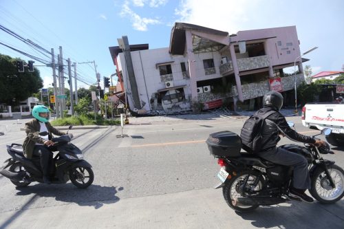 Photos show the aftermath of an earthquake in the southern Philippines