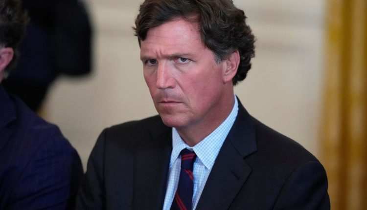Tucker Carlson Republicans
