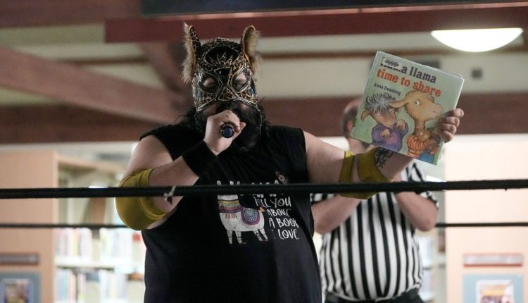 Lucha Library