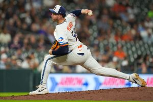 Twins Astros Baseball