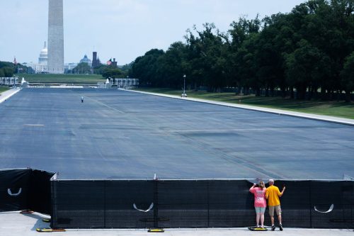 APTOPIX Lincoln Memorial Reflecting Pool