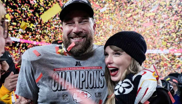 Taylor Swift Travis Kelce