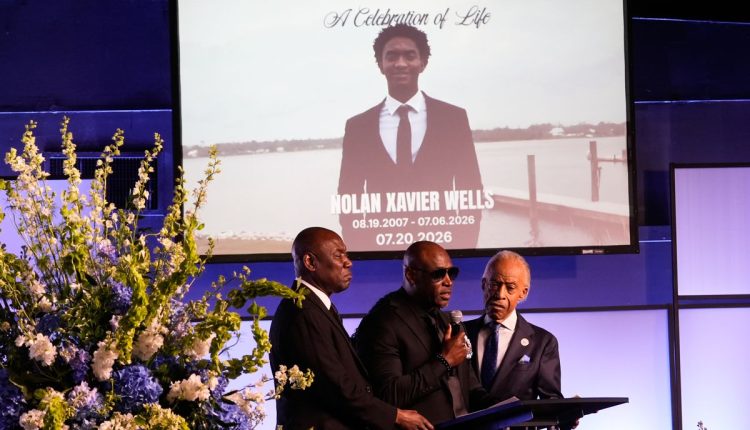 APTOPIX Nolan Wells Funeral