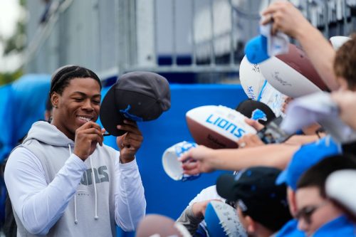 Lions Camp Football