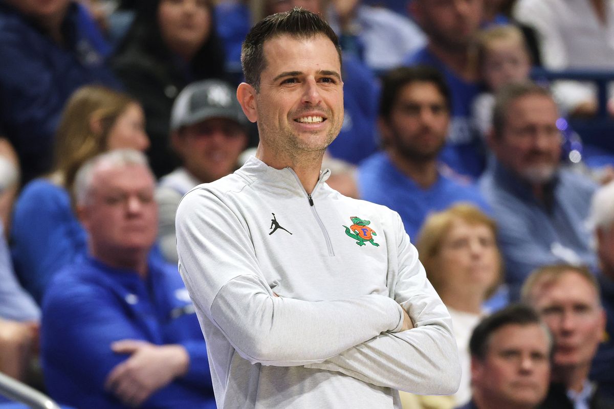 mymotherlode.com - AP News - Florida basketball coach Todd Golden gets another contract extension and a $1.5M raise