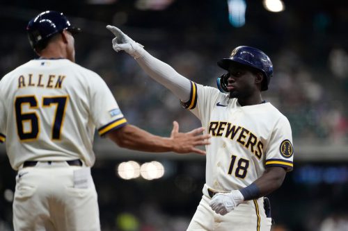Pirates Brewers Baseball