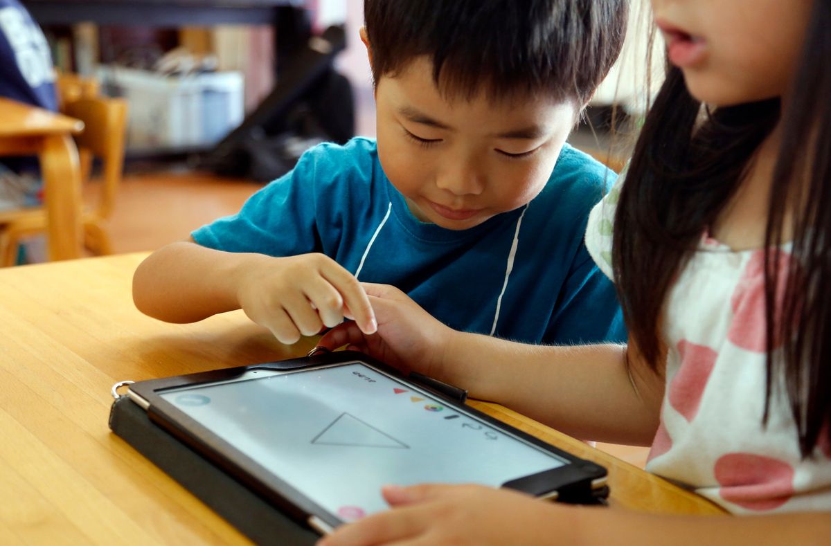 Parents advised on managing student device distractions