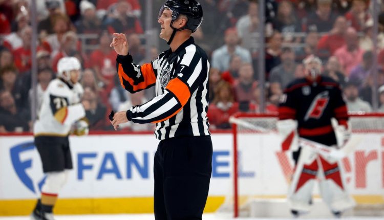 Referee Golf Win Hockey