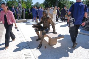 Trump Rose Garden Statues
