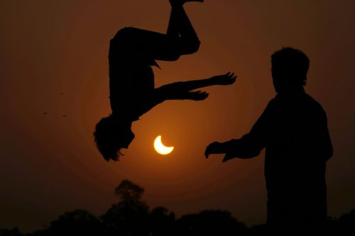 Be Well One Tech Tip Eclipse Photos