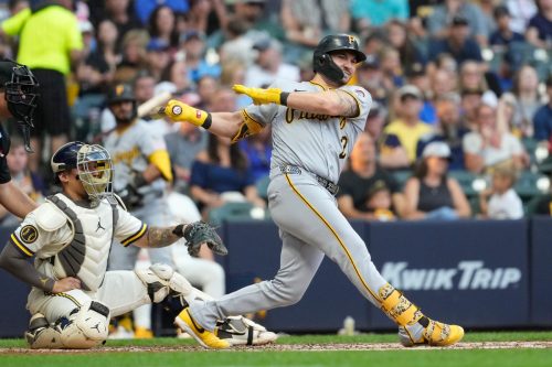 Pirates Brewers Baseball