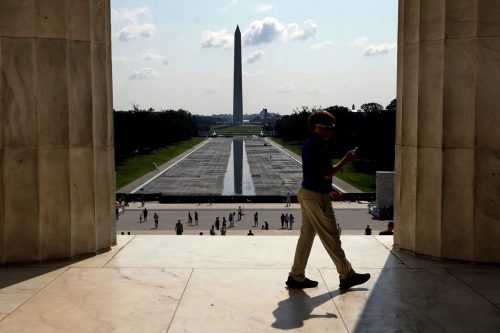 APTOPIX Lincoln Memorial Reflecting Pool