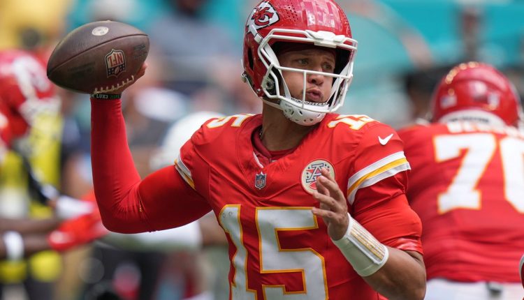 Chiefs Dolphins Football