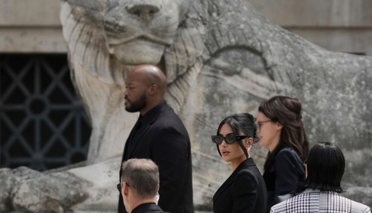 France Kardashian Jewel Heist