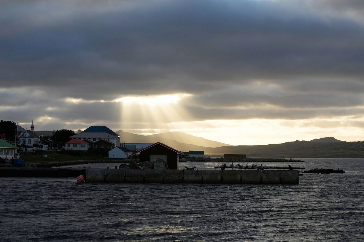 mymotherlode.com - AP News - Argentina takes fight with UK over Falklands' oil industry to international tribunal