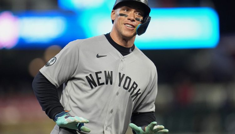 Yankees Twins Baseball