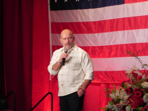 Steve Hilton speaks at Reagan Diner - Photo by BJ Hansen
