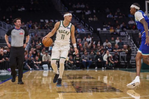 Timberwolves Bucks Basketball