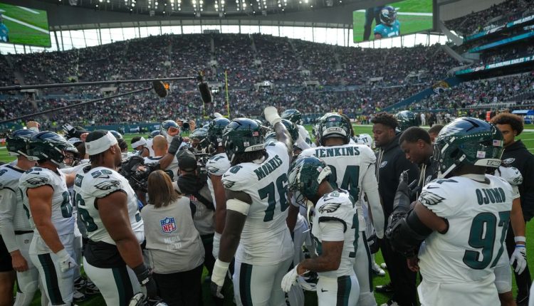 Eagles Jaguars Football