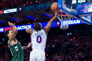 Bucks 76ers Basketball