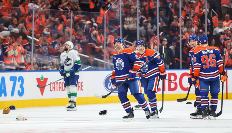 Canucks Oilers Hockey