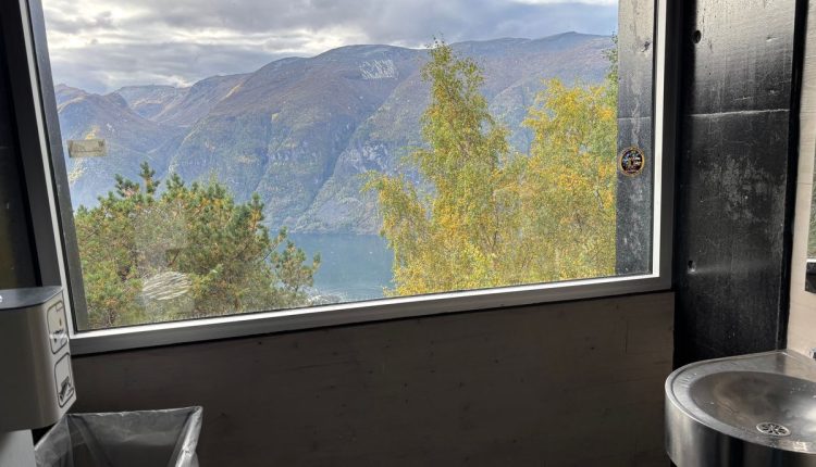 EU--Norway-Trump-Toilets