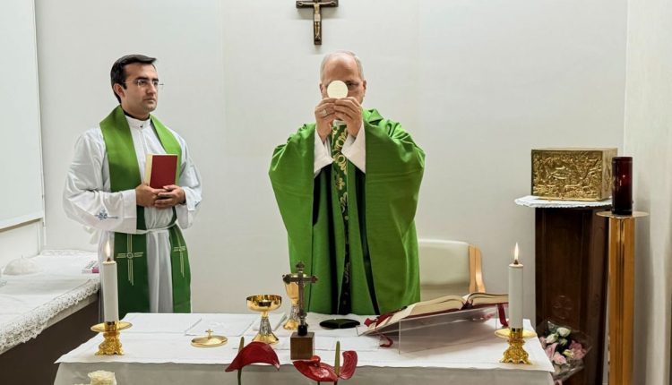 APTOPIX Vatican Pope Surgery