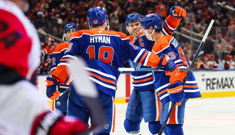 Hurricanes Oilers Hockey