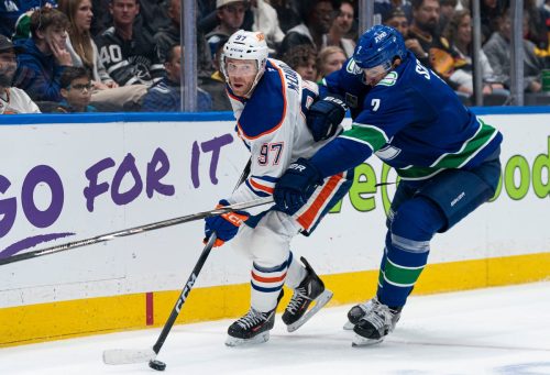 Oilers Canucks Hockey