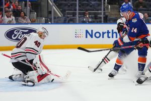 Blackhawks Islanders Hockey