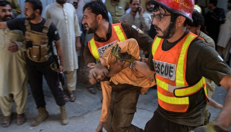 APTOPIX Pakistan School Roof Collapse